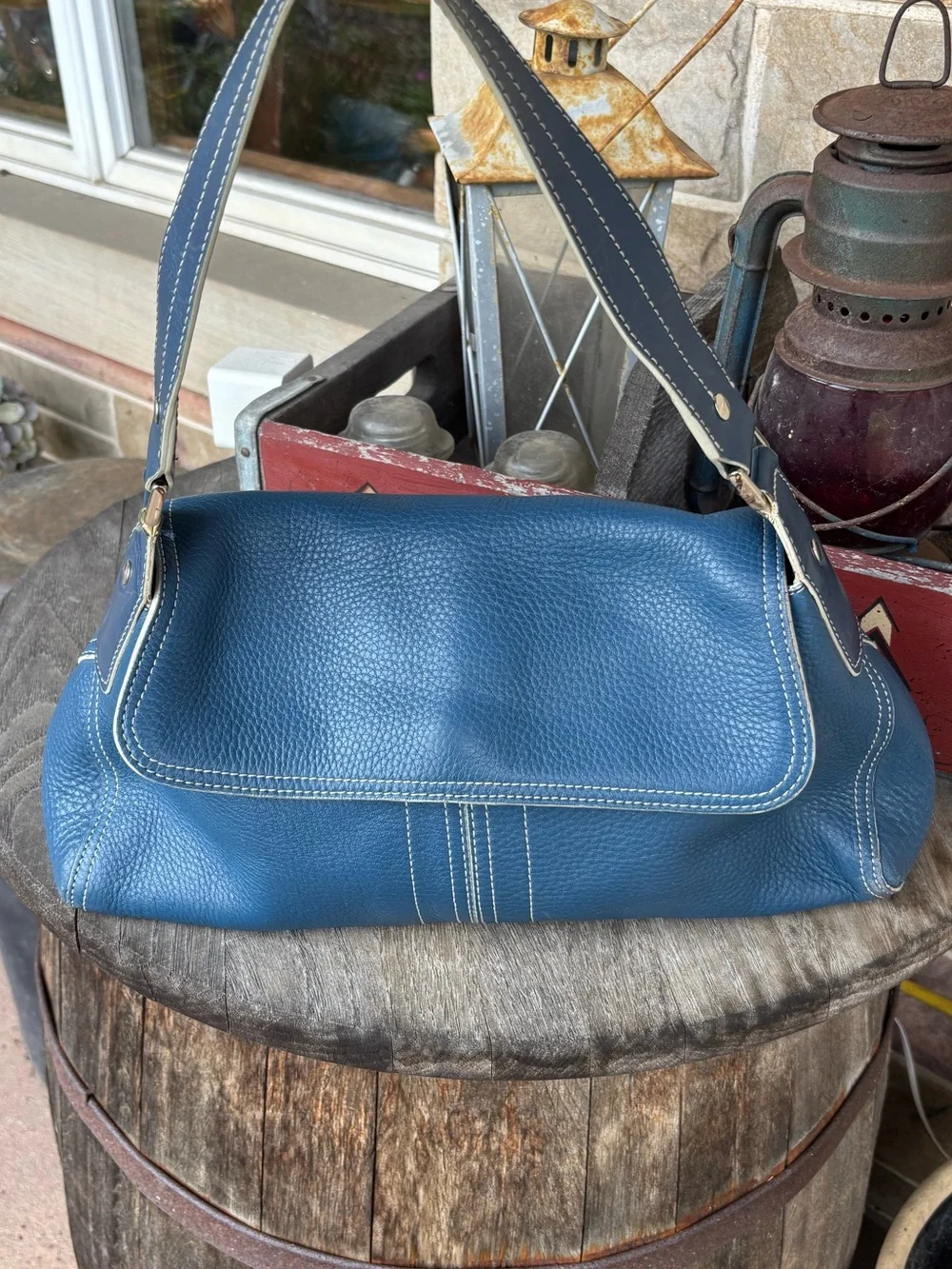 Kenneth Cole Blue Leather Shoulder Bag